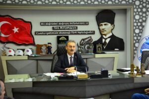 HİÇ KİMSEMİN TOPRAĞINDA GÖZÜMÜZ YOK 