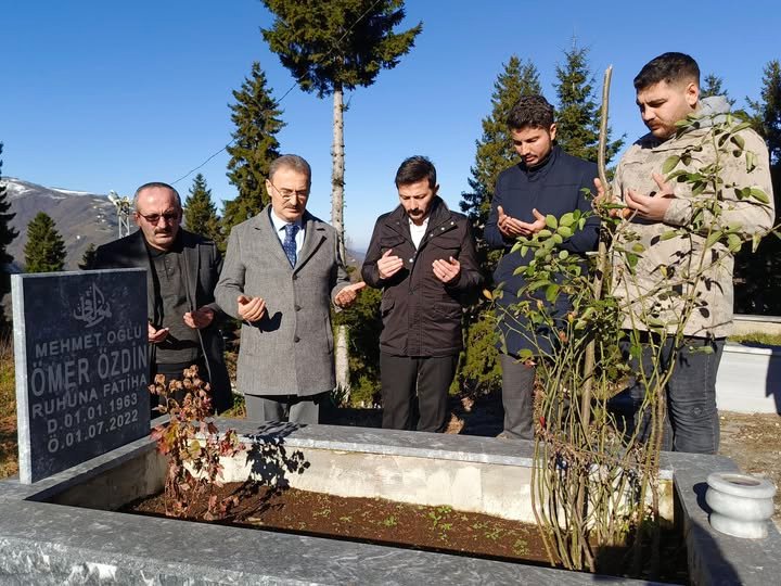 MEKANIN CENNET OLSUN ÖMER BAŞKAN