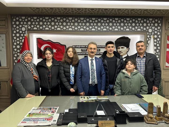 BAŞKAN KURUKIZ, DEPREM BÖLGESİNDEN GELEN MİSAFİRLERİ AĞIRLADI