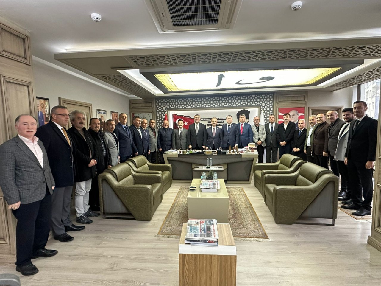 MHP İL BAŞKANI BELEDİYEMİZİ ZİYARET ETTİLER